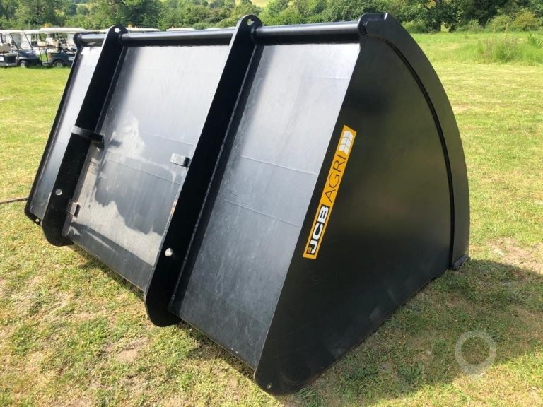 JCB GRAIN BUCKET Mega Farm Tractors